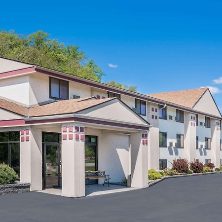 Super 8 By Wyndham Mankato Otel Dış mekan fotoğraf
