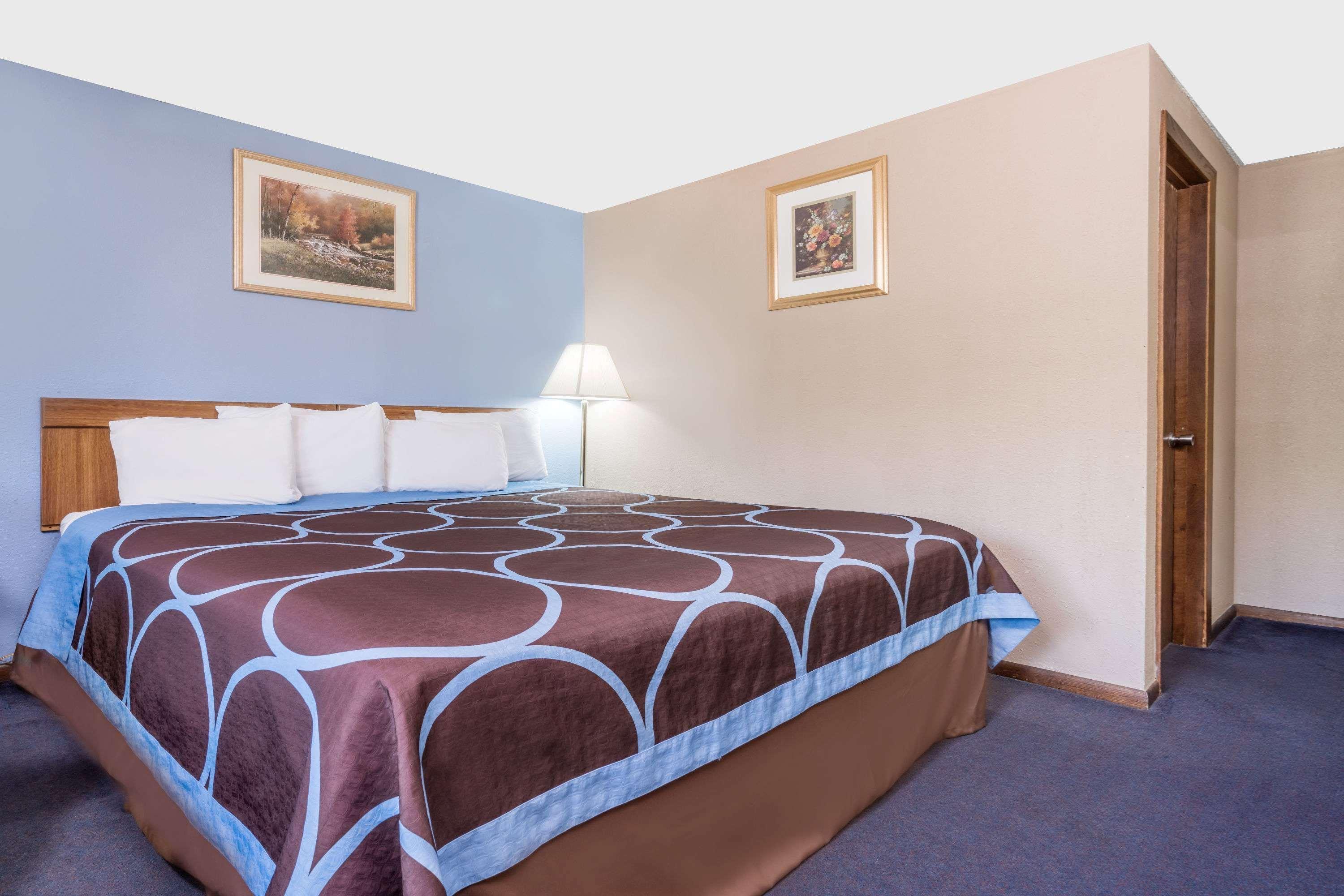 Super 8 By Wyndham Mankato Otel Dış mekan fotoğraf