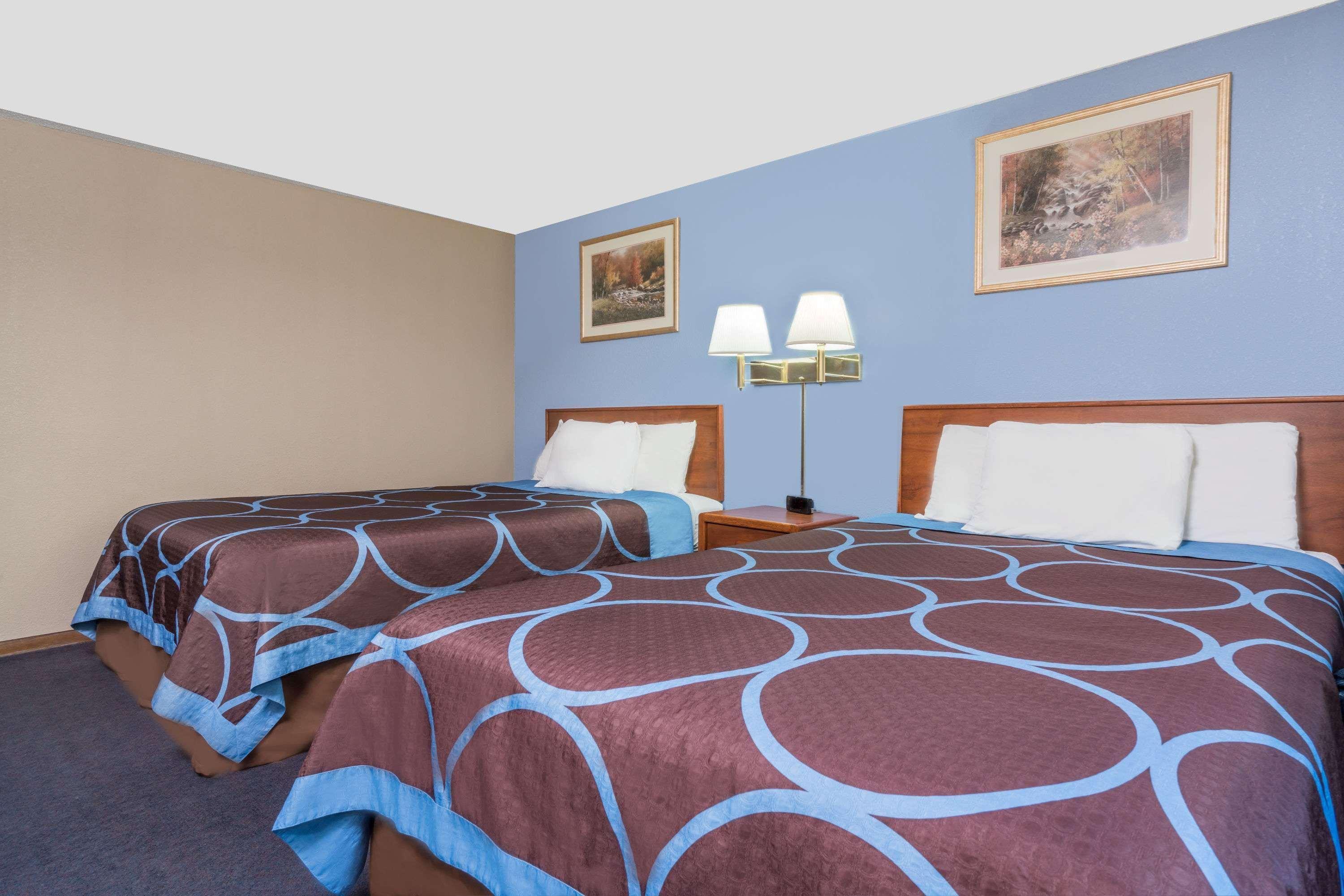 Super 8 By Wyndham Mankato Otel Dış mekan fotoğraf