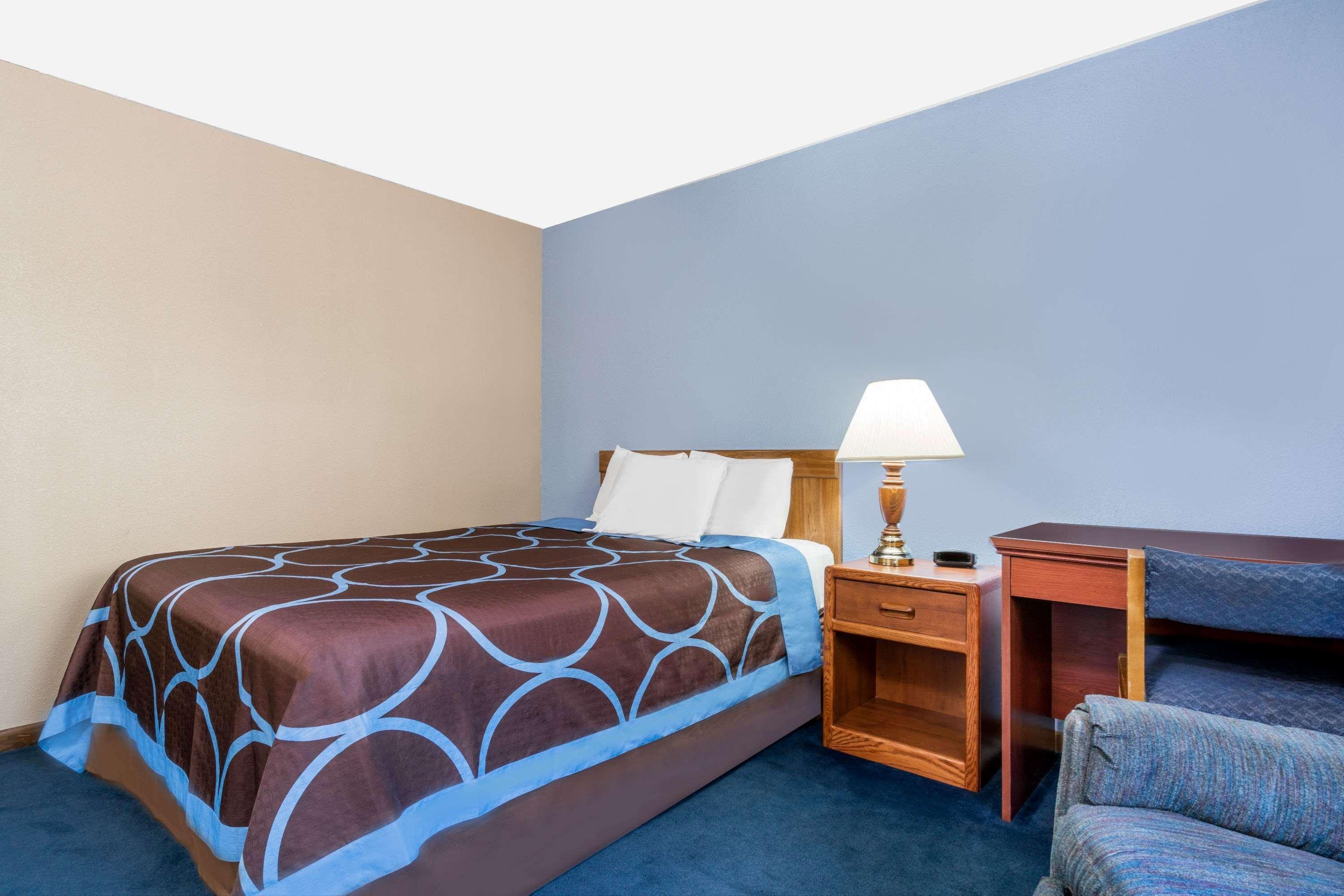 Super 8 By Wyndham Mankato Otel Dış mekan fotoğraf