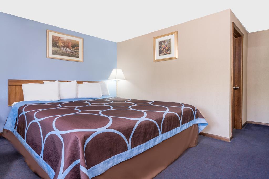 Super 8 By Wyndham Mankato Otel Dış mekan fotoğraf