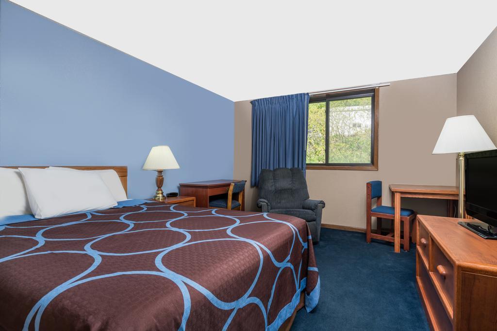 Super 8 By Wyndham Mankato Otel Oda fotoğraf